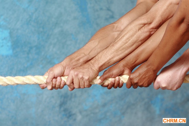 tug-of-war rope pull